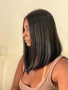 Dark Chocolate Brown Hair, A Line Haircut, Asymmetrical Bob Haircuts, Bob Hair Color, Asymmetrical Haircut, Haircuts For Long Hair With Layers, Haircuts For Medium Length Hair, Short Dark Hair