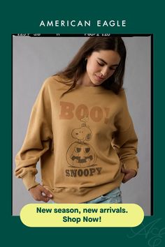 Super soft brushed fleece/Crew neck/Halloween graphics/Ribbed cuffs Charlie Brown Pumpkin, Halloween Snoopy, Weekend Sweatshirt, Bear Halloween, Pumpkin Sweatshirt, Halloween Graphics, Black Pullover Sweater, Woven Sweater, American Eagle Sweater