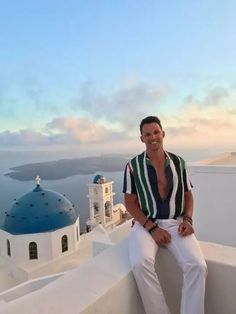 Stylish Italian Men's Fashion: Seasonal Outfits & Classic Elegance Mama Mia Male Outfits, Mama Mia Guys Outfits, Man Greece Outfit, Men In Greece, Men’s Outfits For Greece, Thailand Travel Outfits Men, Greece Vacation Outfit Men, Men Mamma Mia Outfit, Mama Mia Men Outfit