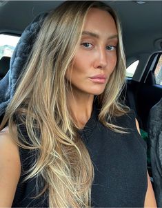 Gabi Sullivan, India Quotes, Honey Blonde Hair Color, Brunette Hair With Highlights, Light Blonde Hair, Honey Blonde Hair, Blonde Hair Inspiration, Blonde Hair Looks, Fresh Hair