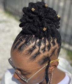 Locs Styles On Short Hair, High Bun Loc Styles, Styles On Short Hair, Loc Hair Styles, Short Hairstyle Ideas, Haircut Design