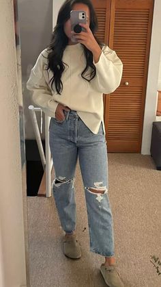 Outfits For Winter In California, Casual Work Outfits Teacher Schools, Atlanta Market Outfit, What To Wear When It’s 70° Outside, Bostons And Leggings, Outfit Ideas For Women Mid 20s, Dressy Outfit Ideas For Women, Spring Wedding Guest Outfit 2023, Clog Jeans Outfit