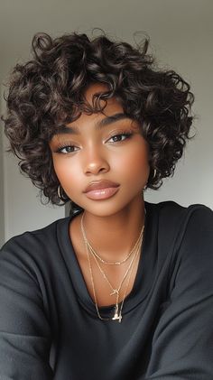 💫 Master  with Easy Haircuts Haircut For Girls, Black Haircuts, Black Woman With Afro, Short Natural Curls, Natural Hair Haircuts, Short Hair Back, Easy Hair Cuts, Textured Curly Hair, Hair Advice