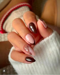 #unghie #autumn #autunno #fallnails Builder Gel Nails Design, Gel Nails Design, Stained Nails, November Nail, Burgundy Nail Designs, Bow Nail Designs, Almond Gel Nails, Lemonade Braids