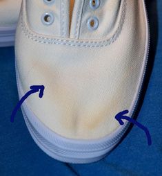 Coloring White Shoes Diy, How To Unyellowing Shoes, How To Clean Yellow Stains On Shoes, How To Remove Yellow Stains From White Canvas Shoes, How To Get White Sneakers White Again, How To Make Sneakers White Again, Washing White Converse, How To Clean White Vans That Are Yellow, Cleaning Canvas Sneakers