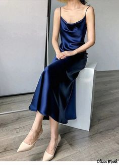 Olivia Mark - Exquisite Three-Tiered Evening Gown Silk Prom Dress, Loungewear Dress, Long Sleeve Evening Gowns, Dress Collar, Long Sleeve Cocktail Dress, Long Sleeve Dress Formal, Long Evening Gowns, Short Homecoming Dress, Panel Dress