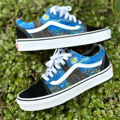 These shoes have the famous painting "Starry Night" by Van Gogh on sides of each shoe. Vans Old Skools.  We buy each pair of blank shoes BRAND NEW from the Vans retail store.  The ink is permanent and will never come off. Made in the USA. This price includes everything: shoes, artwork, and shipping. Thanks for stopping by our Etsy shop! Please message us with any questions! Sizes listed are in US sizing scale. If you have any issues with your order, please feel free to reach out to us and we will be more than glad to help you! Note: Blvd Custom is in no way affiliated with any of the shoe brands or companies that are featured on our website. Each pair of shoes is ordered lawfully bought at retail price. Artistic Blue Sneakers With Round Toe, Artistic Blue Sneakers With Rubber Sole, Shoes Artwork, Mens Vans Shoes, Nike Converse, Halloween Shoes, Starry Night Van Gogh, Men's Vans, Sneakers Athletic