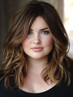 Long Layers For Round Faces, Haircuts For Round Faces Long Hair, Haircut Round Face Long, Hair Cuts For Long Hair And Round Faces, Hair Cuts Round Faces, Round Face Layers, Best Hair For Round Face, Round Face Haircuts Long, Round Face Hairstyles Long