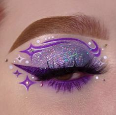 Lumpy Space Princess Makeup, Whimsigoth Makeup Aesthetic, Maximalist Makeup Looks, Holographic Eye Makeup, Celestial Makeup Looks, Firework Makeup, Colorful Goth Makeup, Cool Makeup Looks Creative, Purple Makeup Ideas