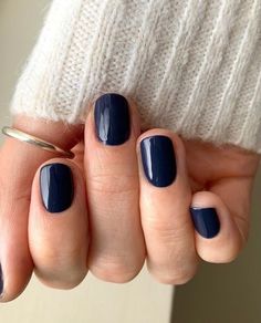 Nail Colours Winter, Winter Nails Dark, Plain Nails, Wow Nails, Fantasy Nails, Cute Simple Nails, Nail Colors Winter, Minimal Nails