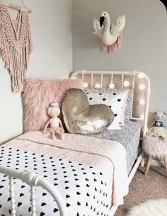 Shared Girls Room, Big Girl Bedrooms, Toddler Girl Room, Dekorasi Kamar Tidur, Toddler Rooms, Girl Bedroom Designs, Girl’s Room, Toddler Bedrooms, Girl Bedroom Decor