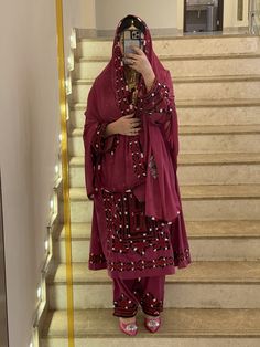 Balochi Doch, Matching Outfits Best Friend, Color Splash Photography, Prom Hairstyles For Long Hair, Boutique Dress Designs