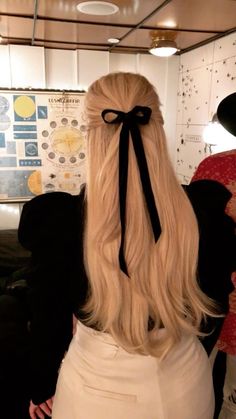 Long Blonde, Long Blonde Hair, Hair Inspo Color, Dream Hair, Aesthetic Hair, Pretty Hairstyles, Hair Looks, Hair Goals, Hair Tutorial