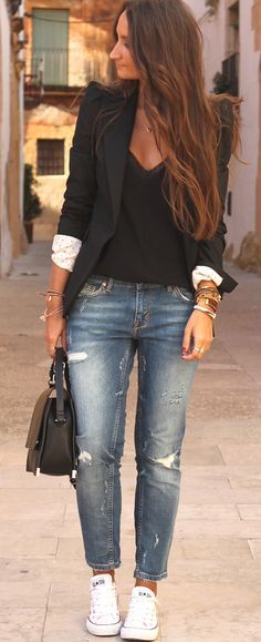 Black Blazer Outfit, Outfits With Converse, 가을 패션, Black Blazer, Outfits Casuales, Ripped Jeans