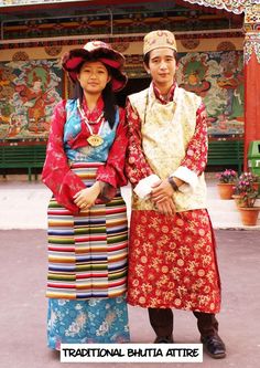 Tibetan Clothing, Tibetan People, Costumes For Dance, Equestrian Events, Etiquette And Manners, Famous Dress, Motorcycle Aesthetic, Folk Clothing