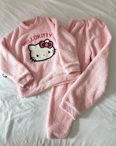 Cute Items, Hello Kitty Pink, Pink Winter, Fleece Pajamas, Pajamas Set, Warm Winter, Pajama Set, Link In Bio, Hello Kitty