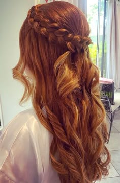 Redhead Hairstyles, Red Hairstyles, Prom Hair Medium, Natural Red Hair, Ginger Hair Color, Ball Hairstyles, The Heir, Prom Hairstyles For Long Hair, Long Red Hair