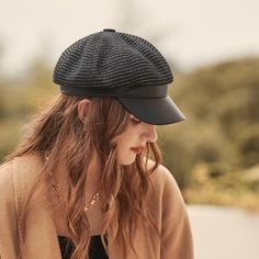 The EMES SHOP cap is detailed with a luxe tweed top material. Features a structured shape and baker boy design.MATERIAL:100% BrushedPoly BlendCIRCUMFERENCE MEASUREMENTS: 56-58cm 22-23in Black Baseball Cap For Fall, Black Casual Tweed Hat, Casual Black Tweed Hat, Black Fall Hats For Workwear, Black Hat For Workwear In Fall, Black Fall Workwear Hat, Black Tweed Cap, Black Spring Beret Cap, Spring Black Beret Cap