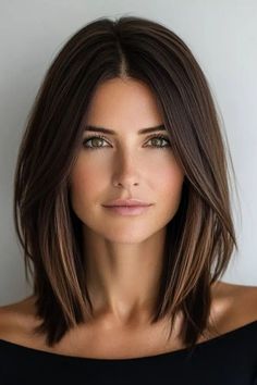 Hairstyle Frame Face, Short Or Medium Haircuts, Short Hair With Straight Hair, At Shoulder Haircut, Trendy Haircuts For Shoulder Length Hair, Wedding Guest Hairstyles Medium Straight, How To Style Collarbone Length Hair, Collarbone Length Bob Haircut, Square One Length Below The Shoulder