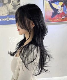 Layer Dai, Hush Cut Hair Long, Shoulder Length Wolf Cut, Asian Hair Inspo, Japanese Hairstyles, Hair Icon, Japanese Hairstyle, Hair Stylies