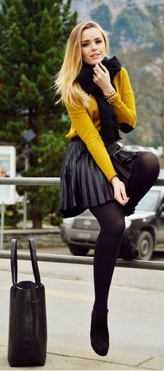 Lovely black skirt (probably faux leather). Have posted this lady’s photograph before but couldn’t resist another time. Mode Tips, Blazer Outfit, Outfit Trends, Micro Mini, Yellow Sweater, Rilakkuma, Black And Yellow, Inspired Outfits, Black Tights