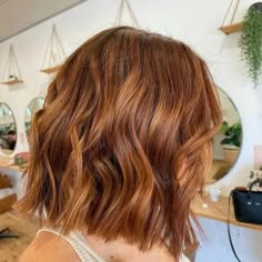 Auburn Hair Short, Short Curly Red Hair, Red Hair Bob, Reddish Blonde Hair, Red Hair Ideas, Short Hair Color Ideas, Curly Red Hair, Strawberry Blonde Hair Color, Red Hair Inspo