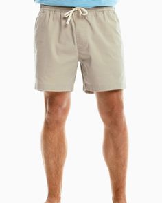 The model front view of the Sun Farer 6 inch short - Sand Dollar 4-way Stretch Cotton Shorts, Organic Cotton Summer Bottoms, Short Length, Preppy Boys Outfits, Solid Cotton 4-way Stretch Shorts, Cotton Shorts With Elastic Waistband And 5-inch Inseam, Main Label, Cotton Shorts With Welt Pockets And 5-inch Inseam, Preppy Boys, Southern Tide