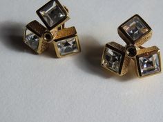 Authentic and signed item VERY GOOD CONDITION 2.5 x 2.5 centimeters or 0.98 x 0.98 inch Luxury Rectangular Earrings For Evening, Luxury Square Earrings For Formal Occasions, Elegant Rectangular Clip-on Earrings For Formal Events, Gold Earrings With Rectangular Stone For Formal Occasions, Gold Square Earrings For Formal Events, Gold Square Earrings For Formal Occasions, Gold Square Cut Earrings For Formal Occasions, Elegant Square Earrings For Formal Occasions, Vintage Square Earrings For Gift