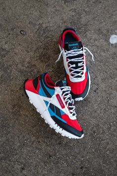 Reebok CL Legacy (Turquoise/Red) - Reebok Summer Swag Outfits, Sneaker Closet, Coffee Outfit, Fly Shoes, Nike Fashion Shoes, Kicks Shoes, Reebok Sneakers, Cute Sneakers, Gym Shoes