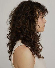 Curly Hair Hair Styles, Edgy Pixie Cut, Shaggy Curly Hair, Curly Pixie Hairstyles, Natural Curly Hair Cuts, Short Curly Hairstyles, Edgy Pixie, Haircuts For Curly Hair, Hairdos For Curly Hair