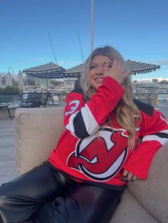 hockey game outfit, hockey jersey, hockey jersey outfit, new jersey devils , #ootd Hockey Jersey Outfit, Hockey Women, Hockey Game Outfit, Hockey Outfits, Hockey Sweater, Game Outfit, Outfits Woman, Hockey Game, Hockey Girls