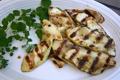 Grilled chicken, but not fried, is safe to eat during the first two to three weeks after surgery. Pattypan Squash, Gall Bladder