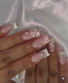 Flowers In Nails Acrylic, Non Basic Nail Designs, Nails For 15 Birthday, Light Pink Flower Nails, Coffin Flower Nails, Mom Nail Ideas, Pink Nails With Butterflies, Nails With Dried Flowers, Senior Picture Nails