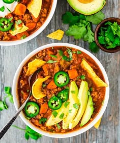 the best healthy turkey chili recipe with avocado