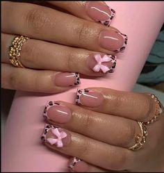 4.69848E+13 Pink Cheetah Nails, Nail Autumn, Leopard Nail Designs, Cheetah Nail Designs, Cheetah Print Nails, Cheetah Nails, Leopard Print Nails, Short Square Nails, Girly Acrylic Nails