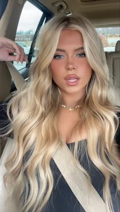 Hair inspo Pretty Blonde Hair, Summer Blonde, Light Blonde Hair, Honey Blonde Hair, Chique Outfits