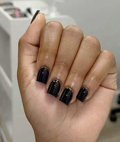 Black Acyrilics Nails Short, Acrylic On Real Nails Short, Nails Acrylic Simple Black, Black Overlay Nails, All Black Short Nails, Black Short Nails Acrylic, Short Simple Fall Nails, Black Short Acrylic Nails Square, Black Nails Short Square