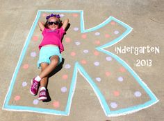 First day of Kindergarten picture ((this is so cool. Wish I would have done something like this. Not enough time in a day lately!!)) Starting School, Kindergarten First Day, Kindergarten Graduation