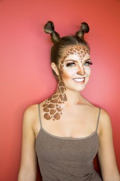 Giraffe Costume, Creepy Halloween Makeup, Cute Halloween Makeup, Halloween Makeup Scary, Halloween Makeup Tutorial, Animal Costumes, Halloween Makeup Looks