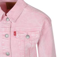 Color: Pink Pink organic cotton denim jacket, long sleeves, with collar, front closure with snap buttons and chest pockets. It is embellished with logo patch on the chest. 98% Organic Cotton, 2% Elastane. Machine wash at 30°C. Trendy Long Sleeve Denim Jacket With Flap Pockets, Trendy Collared Denim Jacket With Snap Buttons, Levi's Button-up Outerwear With Button Closure, Levi's Collared Outerwear With Button Closure, Trendy Cotton Denim Jacket With Flap Pockets, Spring Denim Jacket With Flap Pockets, Levi's Long Sleeve Denim Jacket With Buttons, Levi's Denim Jacket With Buttons, Levi's Long Sleeve Denim Jacket