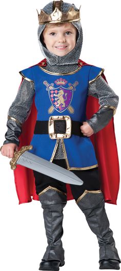 toddler knight costume I love this. Mommy as the princess and daddy as the dragon!! Toddler Knight Costume, Costume Chevalier, Toddler Boy Costumes, Carnaval Costume, Куклы American Girl, Princess Halloween Costume