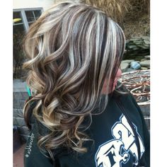 Haare Hair Color Highlights And Lowlights, Brunette Blonde Highlights, Hair Highlights And Lowlights, White Hair Color, Highlights Lowlights, Brunette Blonde, Brown Curly Hair, Color Highlights, Highlights And Lowlights