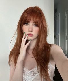 Ginger Aesthetic Hair, Rosy Ginger Hair, Frill Haircut, Ginger Hair Women Aesthetic, Copper Hair Dark Roots Balayage, Copper Brown Hair With Bangs, Red Hair Color Aesthetic, Ginger Hair Women, Ginger Hair Aesthetic Girl