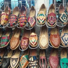 Huaraches Mexican, Bohemian Shoes, Woven Leather Sandals, Mexican Outfit, Best Shoes For Men