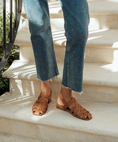 Fisherman Sandals Outfit, Fisherman Outfit, Fisherman Style, Sandals Outfit, Jenni Kayne, Fisherman Sandals, Get Dressed, Luxury Shoes, Warm Weather