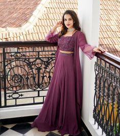 Indian Dresses For Engagement, Gown Models Kerala, Engagement Party Outfit Guest Indian, Skirt And Top For Marriage Function, Traditional Skirt And Top For Wedding, Long Skirt Top Designs Wedding, Dress For Reception Indian Guests, Kerala Party Wear Dress, Dress For Marriage Function Indian