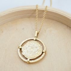 Gold sun coin necklace that is waterproof, tarnish resistant and hypoallergenic. Wear it by itself for a minimal look or layer it up with other necklaces. Beautiful Gold Necklaces Unique, Coin Necklace Gold, Jewelry Gold Necklace, Jewelry Box Design, Weird Jewelry, Unique Pendant Necklace, Beautiful Gold Necklaces, Jewelry Drawing