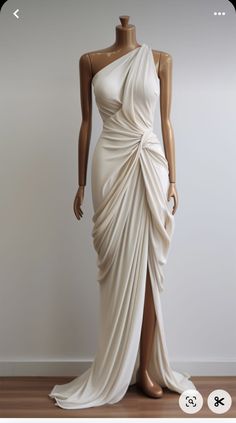 Draping Dress Ideas, Drapping Dress Ideas, Boning Dress, Dress Draping, Fashion Draping, Draped Gown, Family Tradition, A Wedding Dress, Gala Dresses