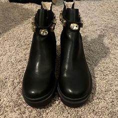 Brand New Never Worn Black Steve Madden Ankle Boot With Rhinestone Detail. Steve Madden Boots Ankle, Steve Madden Boots, Shoes Brand, Moto Boots, Steve Madden Shoes, Wearing Black, Steve Madden, Ankle Boot, Size 6