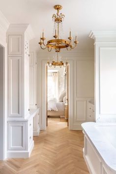 the white oak flooring in this bathroom is very elegant and clean, it's perfect